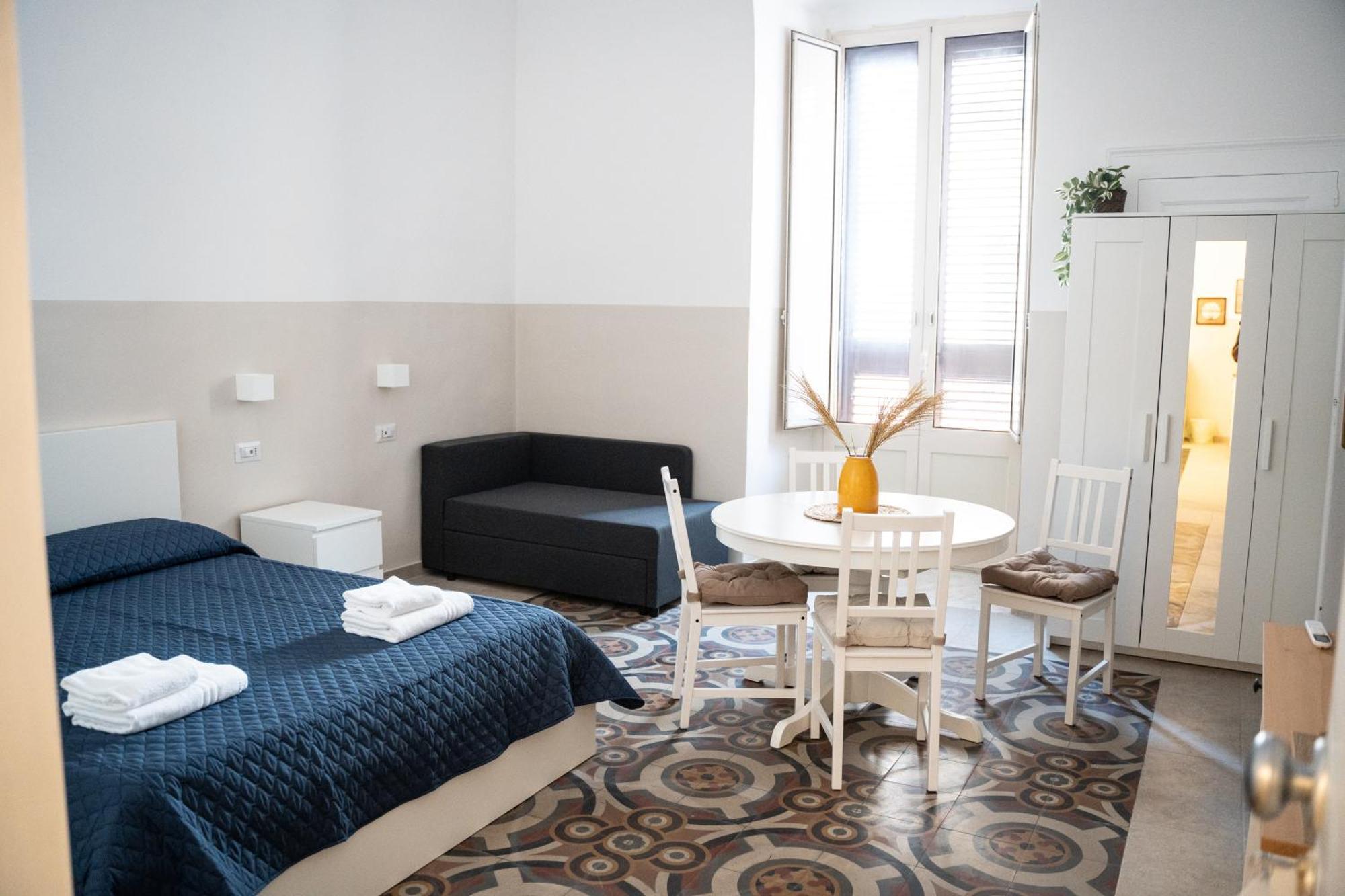 Principe Amedeo 93 Bed & Breakfast Bari Exterior photo