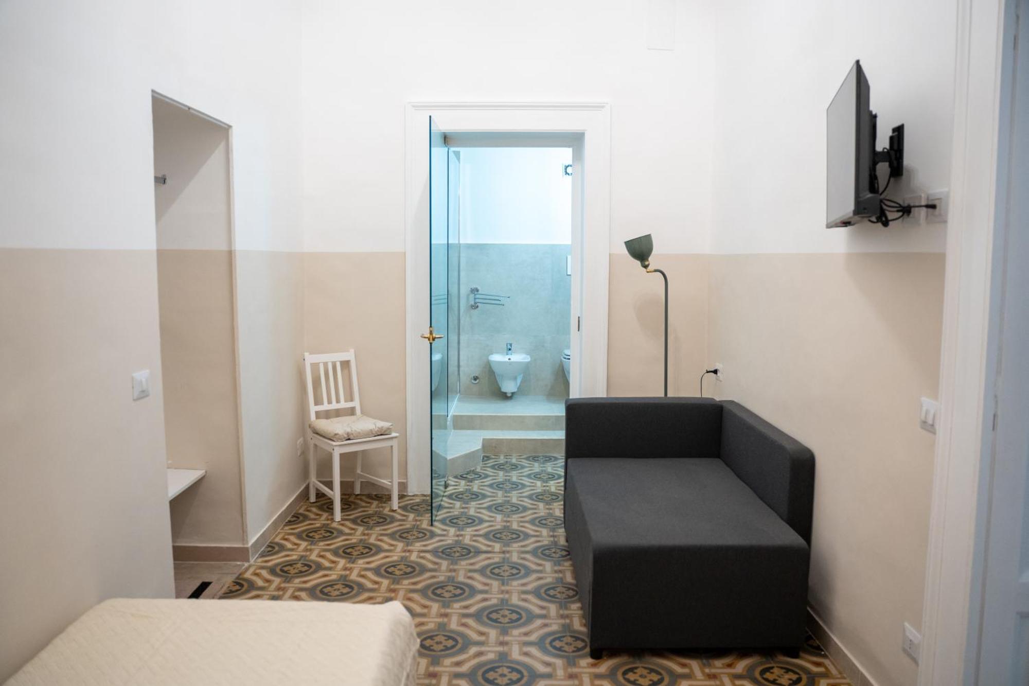 Principe Amedeo 93 Bed & Breakfast Bari Exterior photo