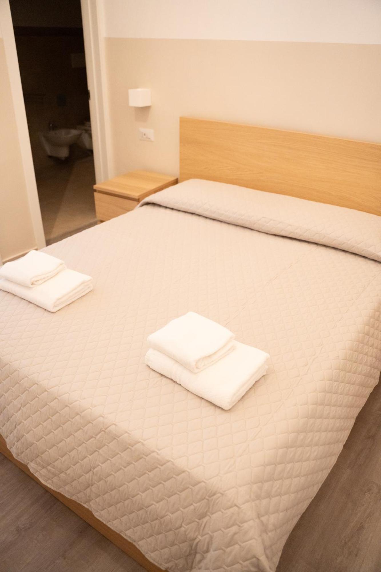 Principe Amedeo 93 Bed & Breakfast Bari Exterior photo